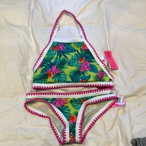 Betsy Johnson Bikini tropical print with tags on